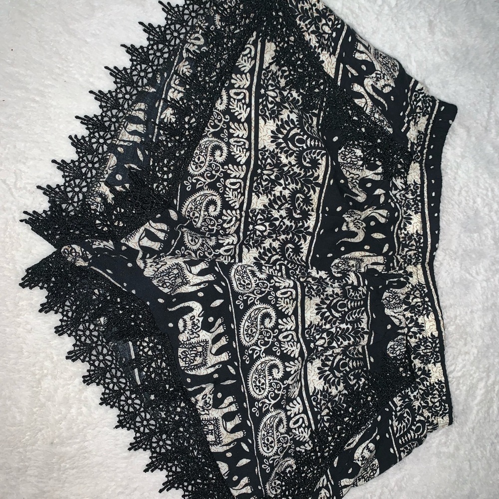 Black and white pattern shorts with lace trims